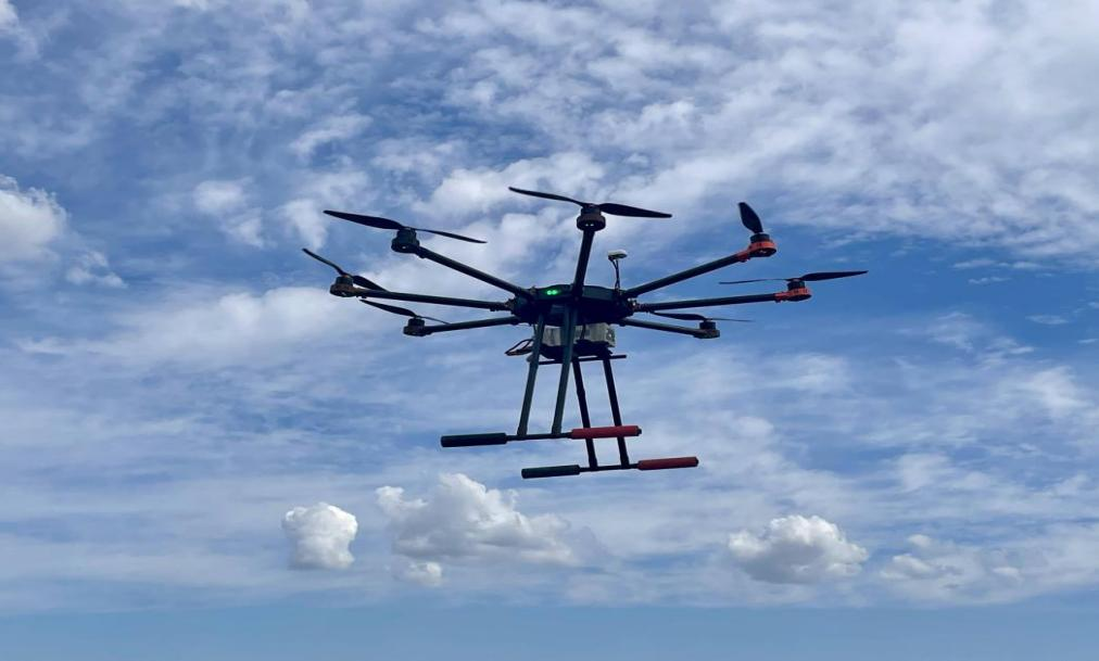 无人机电机-曾曦1